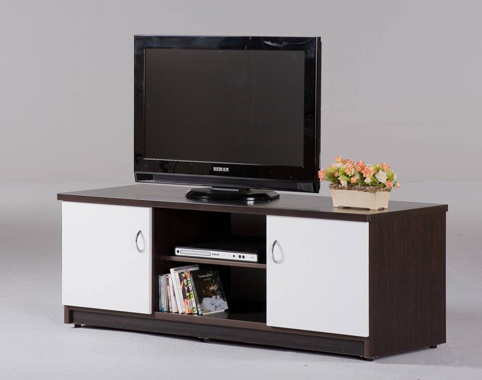 Kệ tivi nhựa đài loan AT02